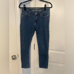 EUC Calvin Klein sz 8 skinny ankle jeans